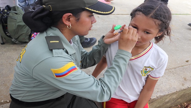 Policía de infancia y adolescencia 