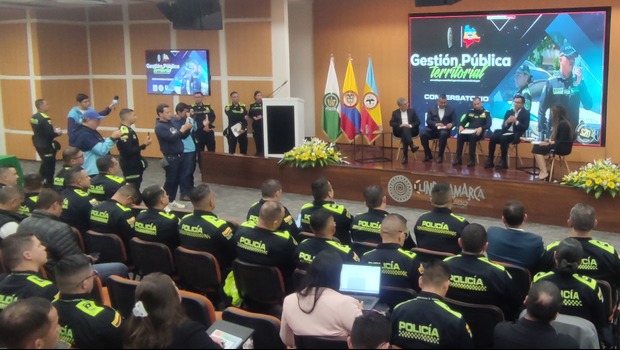 Conversatorio "Gestión Pública Territorial con enfoque comunitario para la construcción de paz" en la ciudad de Bogotá, auditorio de la Gobernación de Cundinamarca.