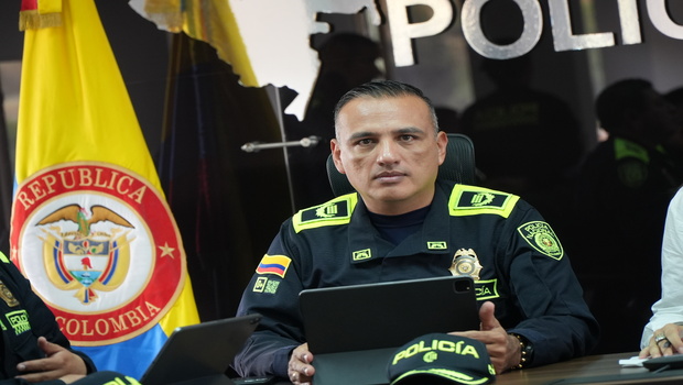 Cr. James Totena Gir&oacute;n.