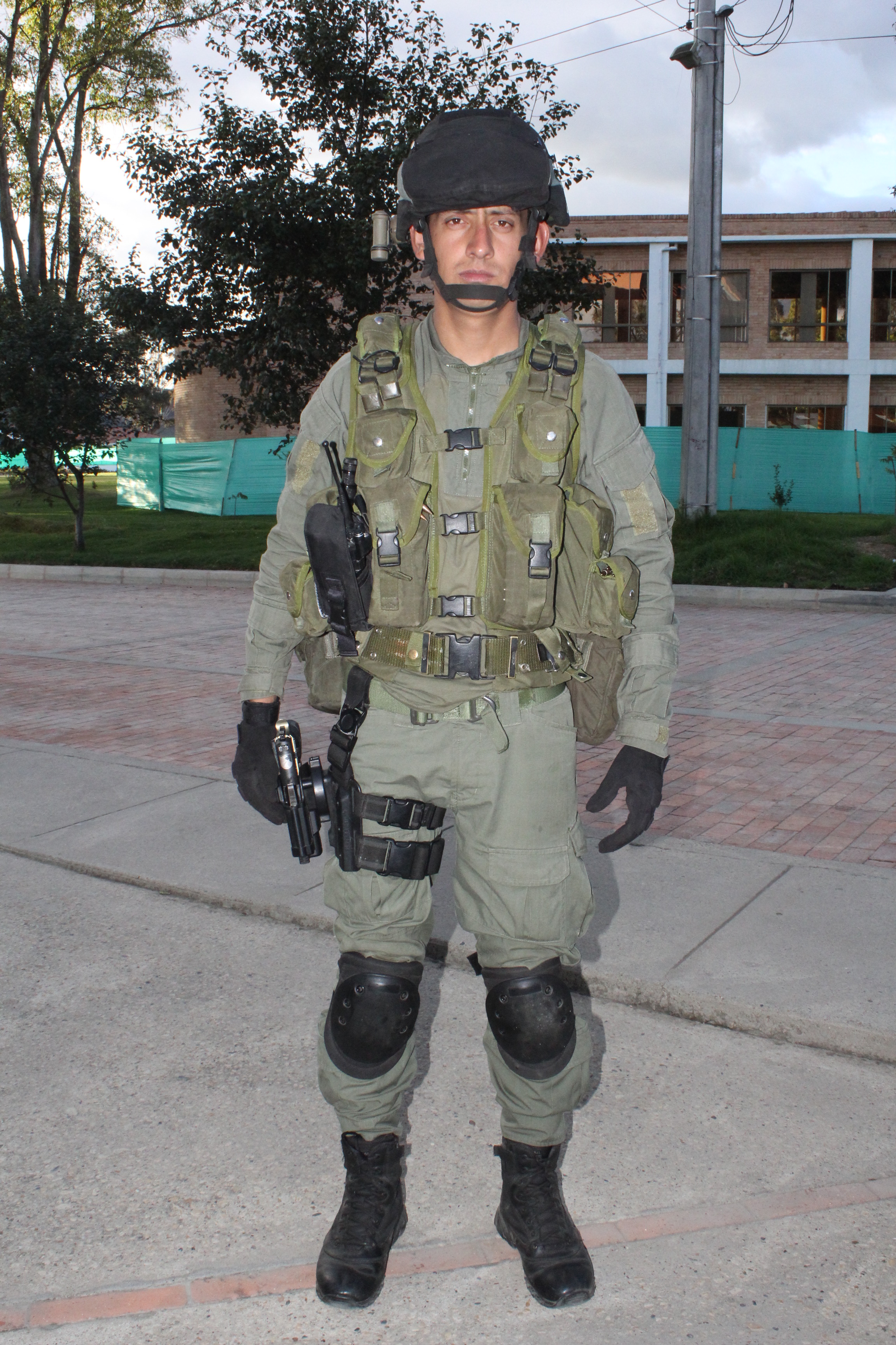 Uniforme Del Copes Policia Nacional