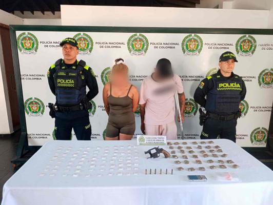 La Policía Nacional capturó a dos personas y logró la incautación de un arma de fuego y sustancias estupefacientes en Girón
