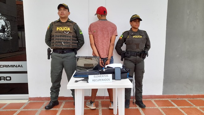 Deberá responder por el delito de hurto 