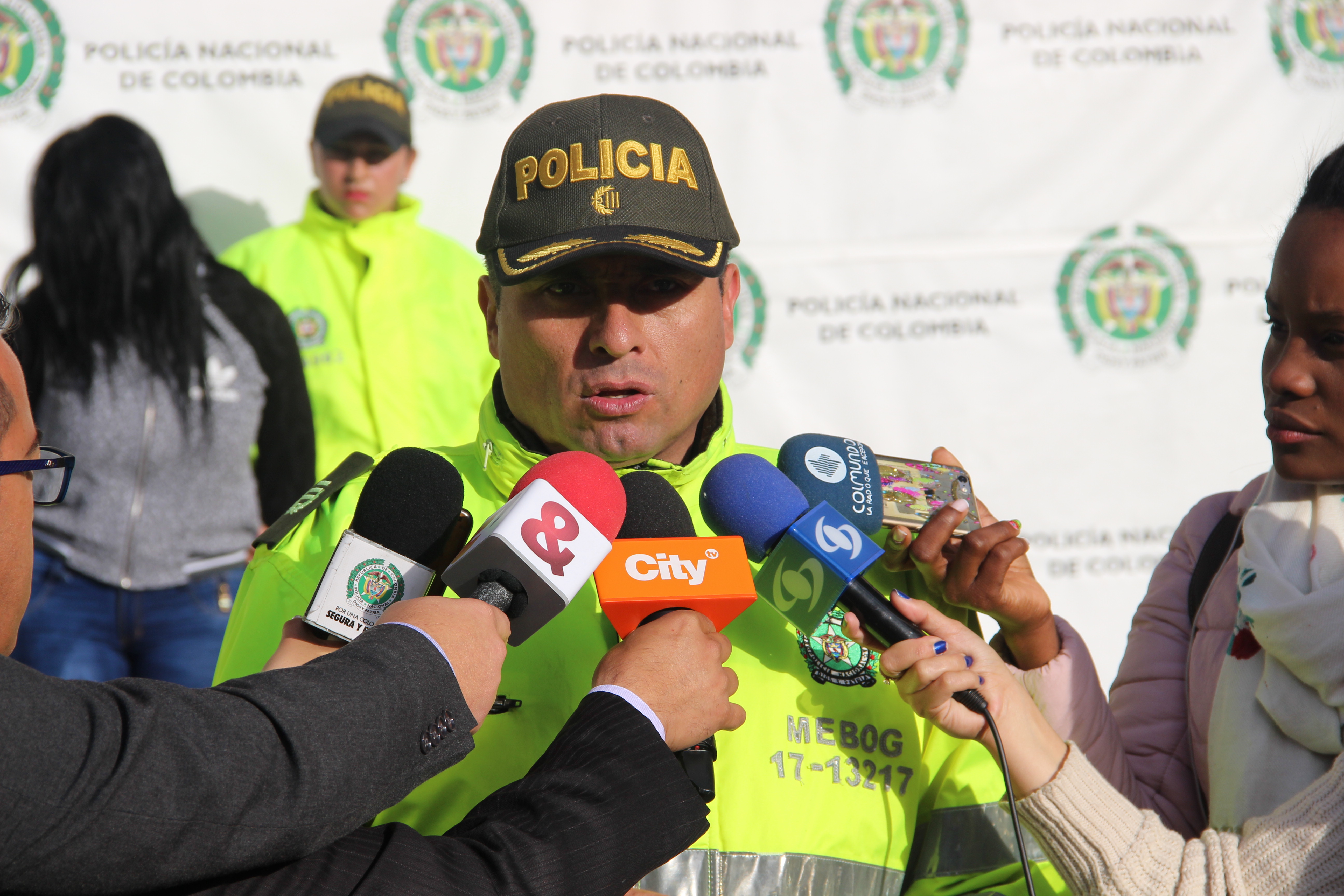 Se-dedicaban-al-hurto-de-vehículos-en-kennedy,-puente-aranda,-usaquén-y-suba 12-10-2017-capturada-banda-los-destructores