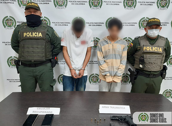 Capturados dos hombres que momentos antes habían hurtado pertenencias a una pareja