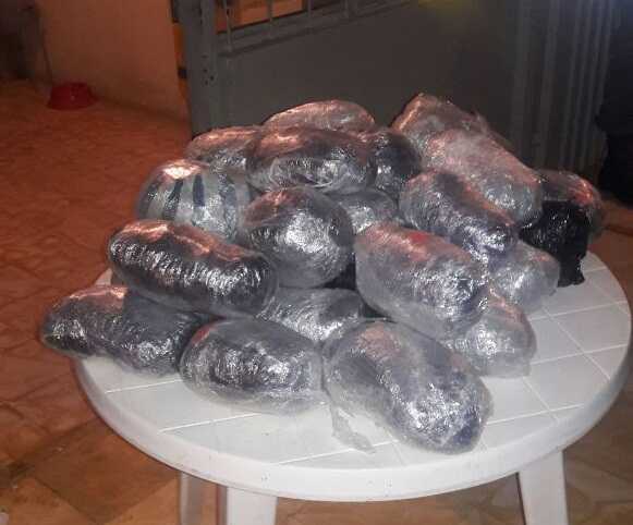 Sorprendido hombre que transportaba 15 kilos de marihuana cripy en una motocicleta 