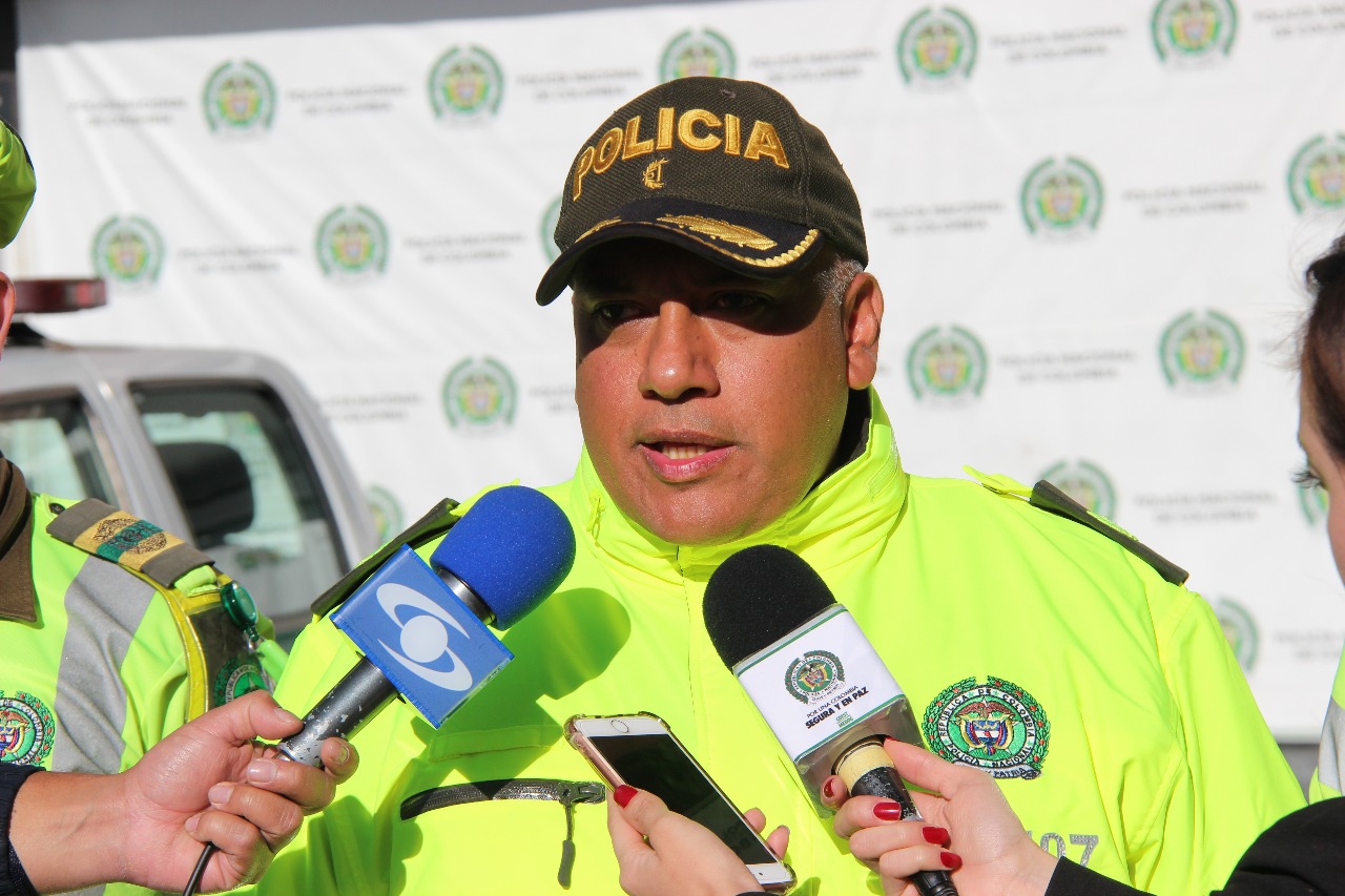 Capturado-sujeto-que-se-hacía-pasar-como-agente-de-tránsito 21-11-2017-captura-falso-funcionario-transito