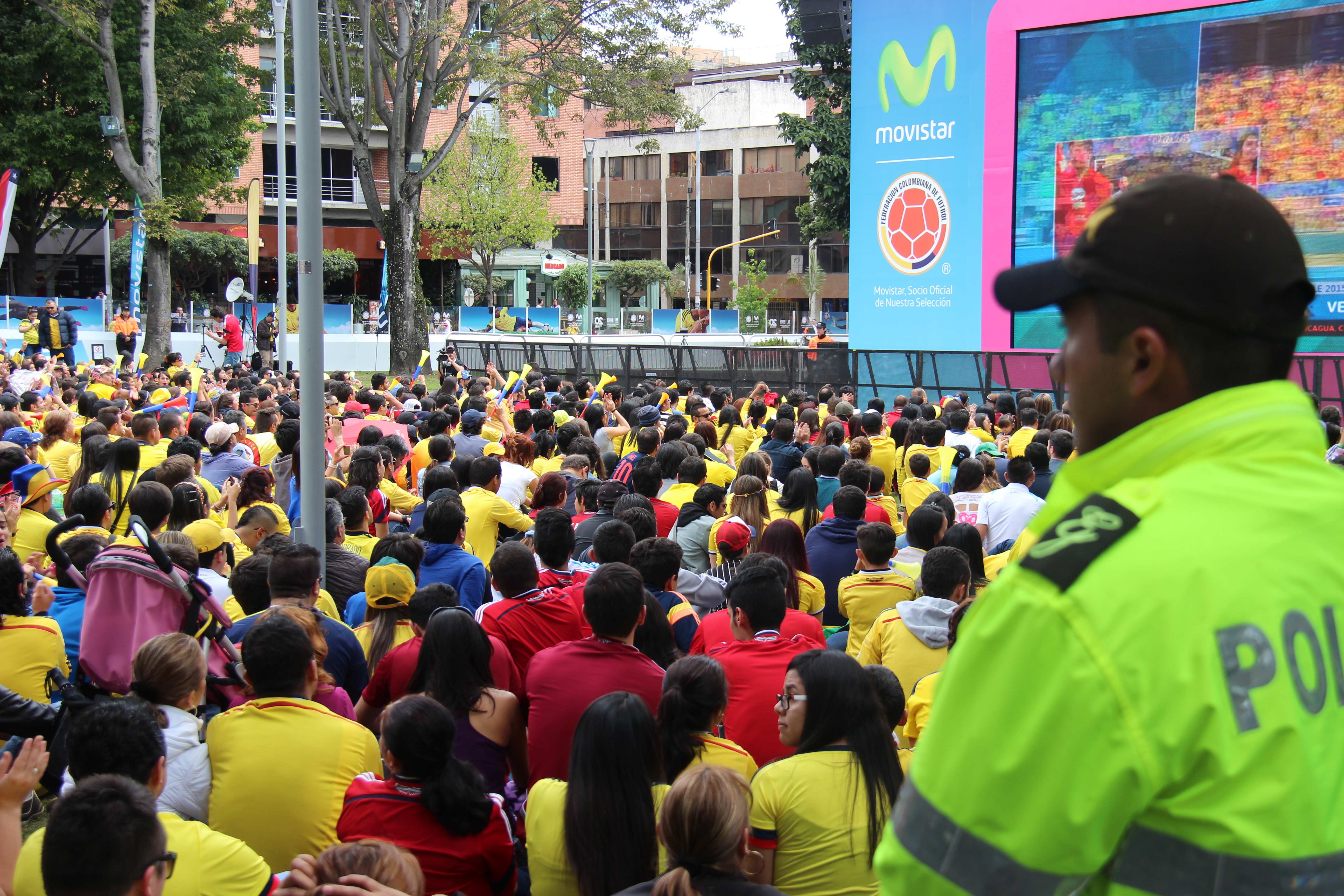 !que-nuestro-apoyo-para-la-selección-colombia,-sea-celebrar-en-paz! !que-nuestro-apoyo-para-la-selección-Colombia,-sea-celebrar-en-paz!