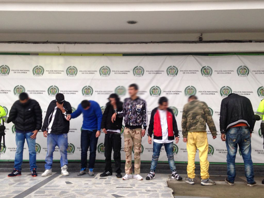 Destruida-la-"fortaleza"-en-los-Mártires. Destruida-la-"fortaleza"-en-los-Mártires.