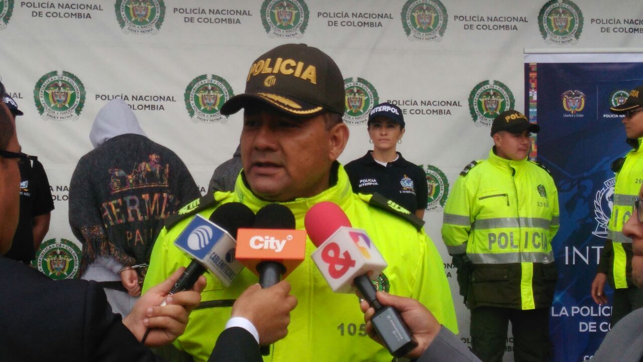 Uno_de-los-capturados-es-un-joven-con-circular-azul 30-10-2017-captura-cinco-personas-solicitadas-por-interpol