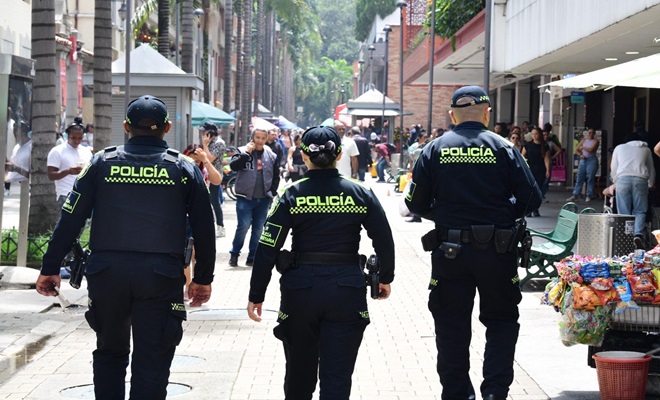 Acompa&ntilde;amiento policial