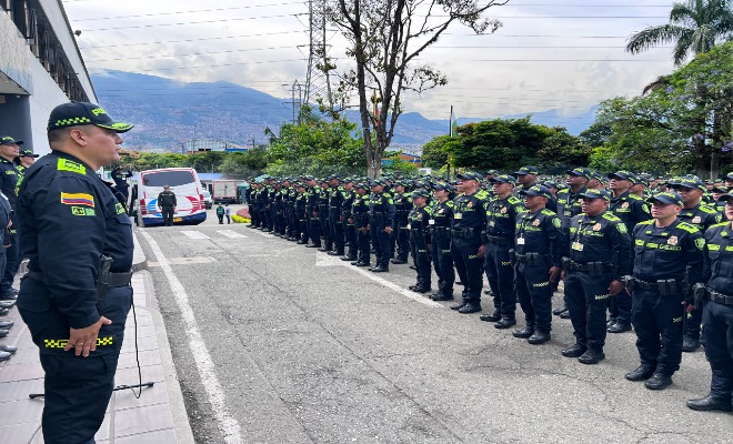 Cambiante de  Antioquia recibe a 430 Patrulleros de Polic&iacute;a llegan a reforzar la ciudad