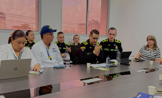 reunion de entidades gubernamentales tratando temas sobre las elecciones 