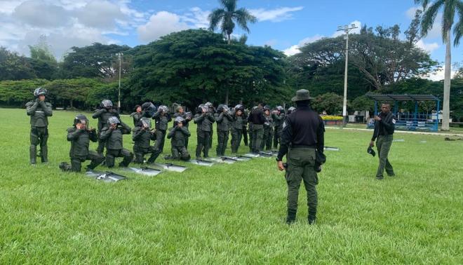 Seminario para el Servicio de Manifestación y Control de Disturbios para la Seguridad Ciudadana