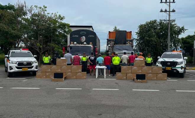Policía Nacional recuperó tractocamión con mercancía avaluada en más de $3.200 millones y capturó a nueve personas en Tolima