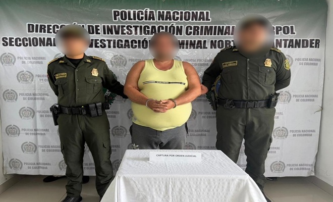 Dos polic&iacute;as y un capturado por hurtar tarjetas d&eacute;bito