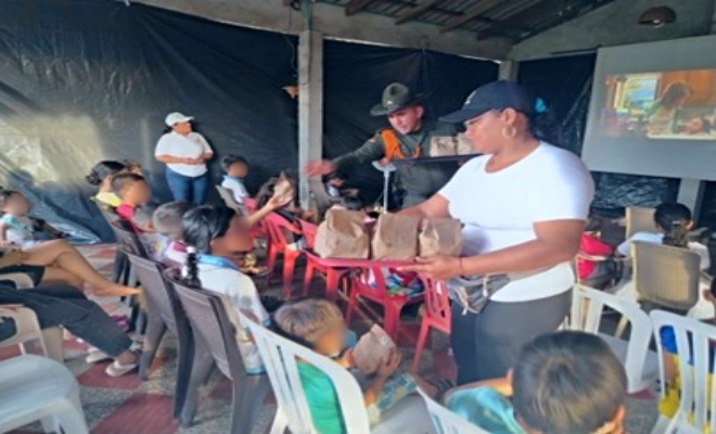 Una iniciativa que une diversión, educación y seguridad, fortaleciendo la relación entre la Policía y la comunidad rural.