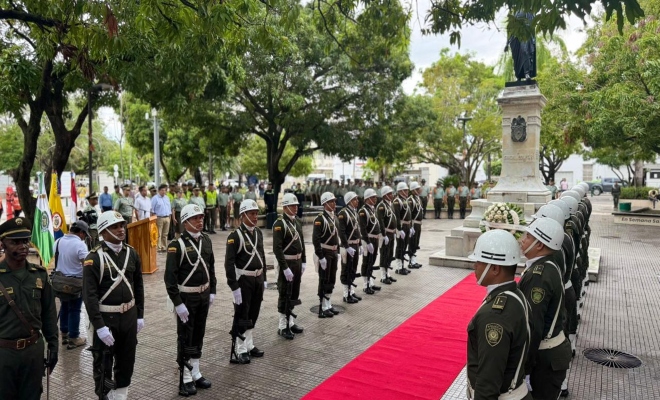 La ceremonia reunió a autoridades, oficiales, mandos del nivel ejecutivo, patrulleros, auxiliares de policía, personal no uniformado y demás integrantes de la institución