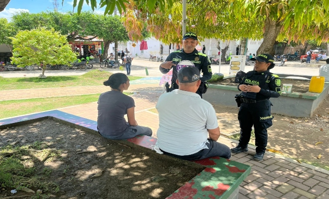 patrula purpura realizando csamapa&ntilde;as masiva jornada de sensibilizaci&oacute;n contra las Violencias Basadas en G&eacute;nero 