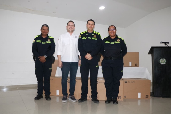 La Gobernación de Córdoba dota de equipos tecnológicos