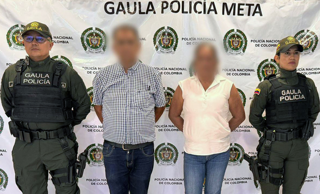 En vídeo quedó registrado el momento en el que un hombre y una mujer recibían cincuenta millones de pesos, producto de las exigencias económicas al líder religioso.