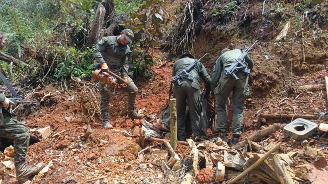 Operativo policial en los Farallones