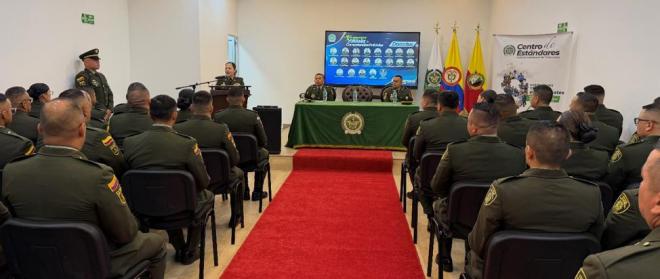 Fotografía general del personal asistente al primer curso internacional de validador de competencias policiales