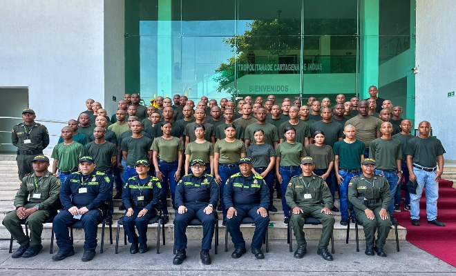 Formaci&oacute;n de 70 j&oacute;venes auxiliares de Polic&iacute;a