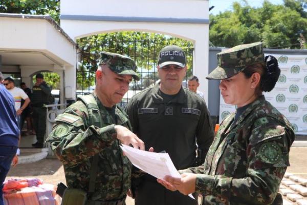 Presencia conjunta de la fuerza publica