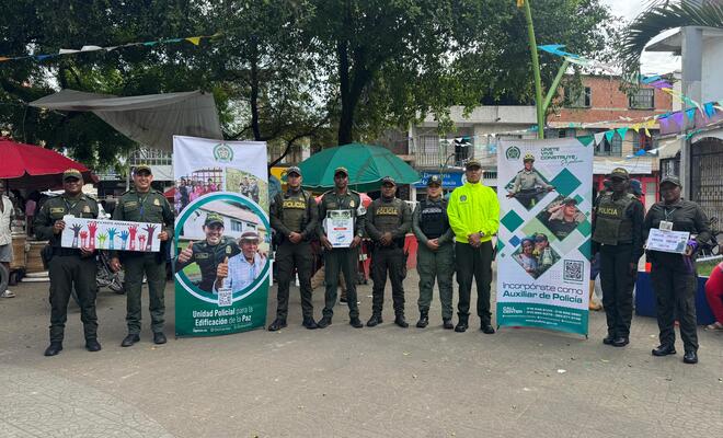 Policias con elementos para prevenir la estigmatización y el reclutamiento forzado en Tumaco