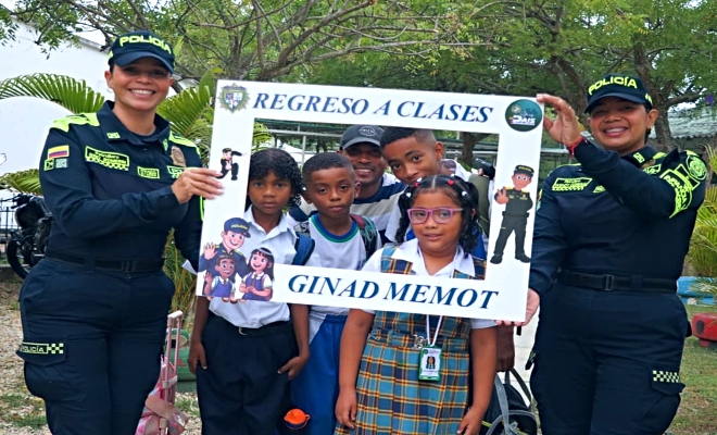 Regresamos a clases con energía, compromiso y muchas sonrisas”. Jornada de prevención contra la deserción escolar La Policía Metropolitana fortaleció la confianza en las aulas con mensajes de esperanza y educación, reafirmando su compromiso con la niñez monteriana.