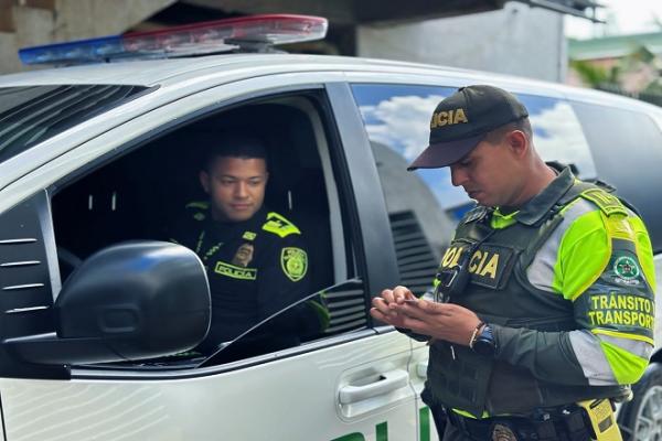 La documentación debe portarla y no vencida