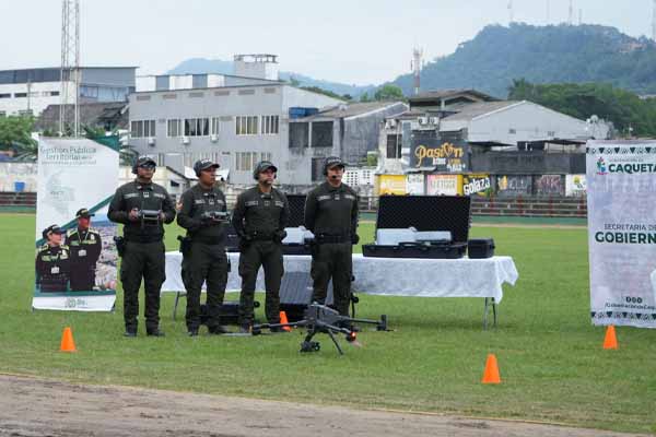 Pilotos del sistema aéreo remotamente no tripulado SIART para el departamento del Caquetá 