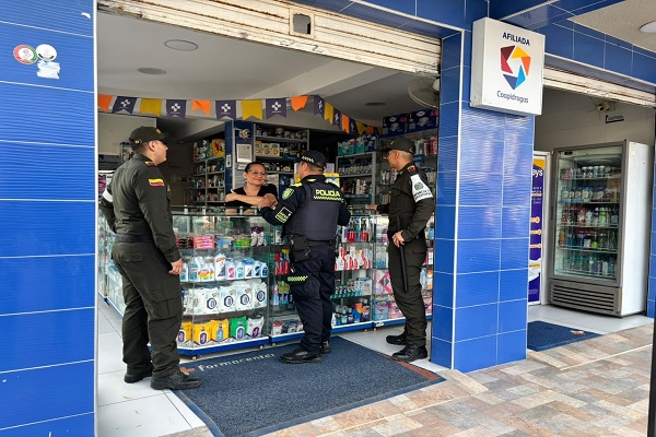 Uniformados socializan medidas de prevención a ciudadana