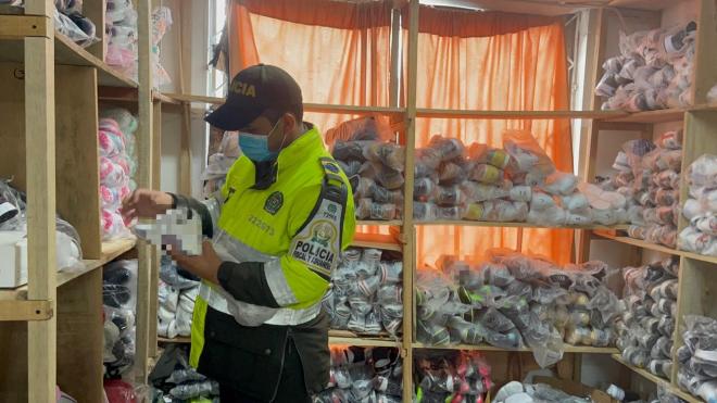 Contrabando-de-confecciones-en-Colombia