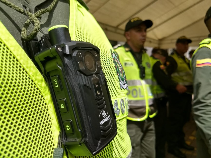 Policía estación candelaria con nuevas cámaras para el servicio