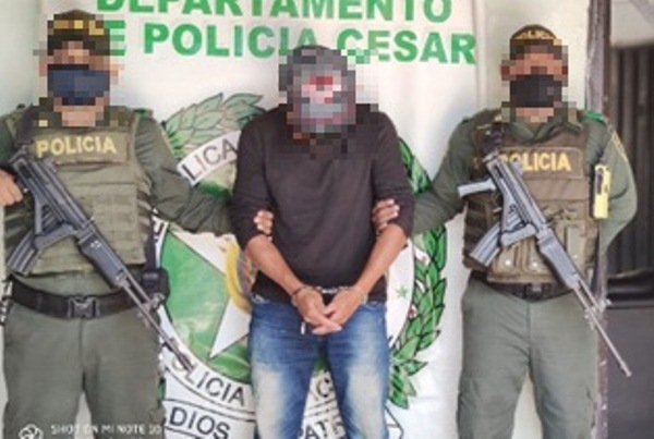 Un sujeto capturado por homicidio y porte de armas de fuego.