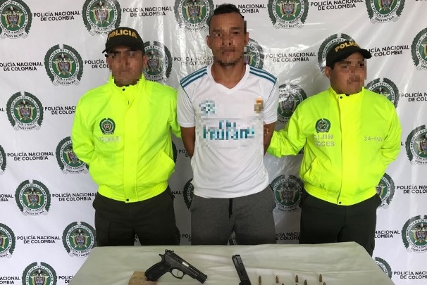 Capturado-portaba-pistola-hurtada Capturado-portaba-pistola-hurtada