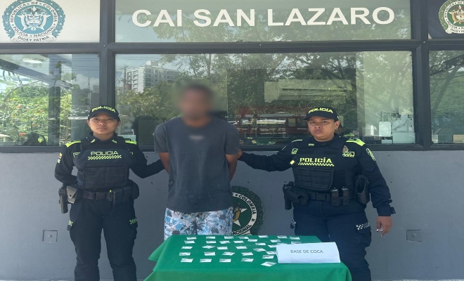 Dos polic&iacute;as, un capturado y elementos incautados