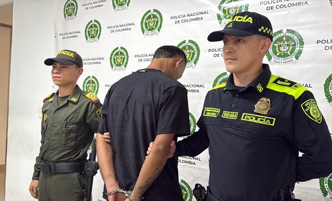 hombre capturado  concierto para delinquir agravado y tr&aacute;fico, fabricaci&oacute;n o porte de estupefacientes por dos uniformados en Manizales