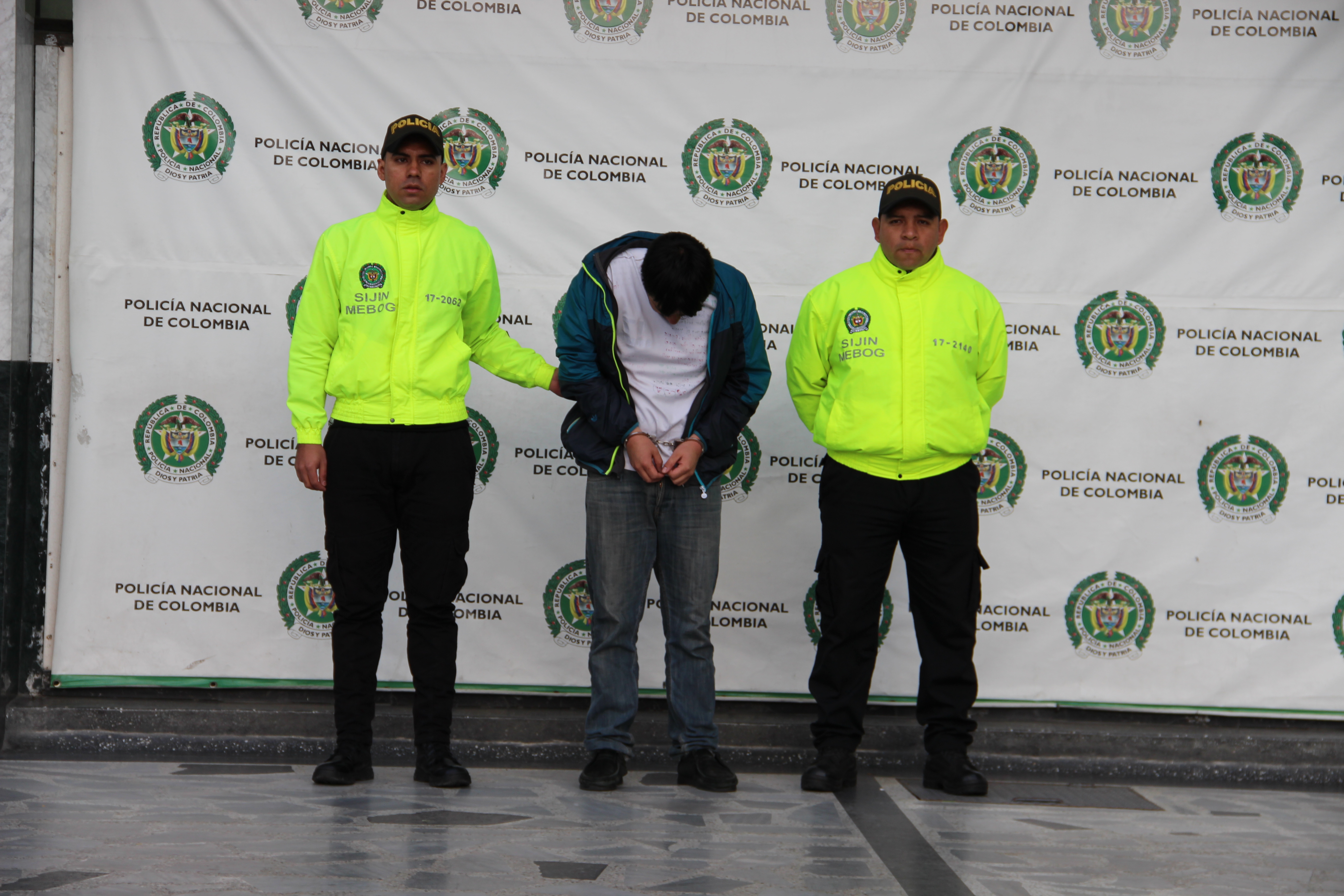 Amenazaba-a-la-niña,-de-atentar-contra-la-vida-de-su-madre,-si-denunciaba-los-vejámenes-a-los-que-la-sometía capturado-profesor-que-habria-abusado-de-sus-alumnas