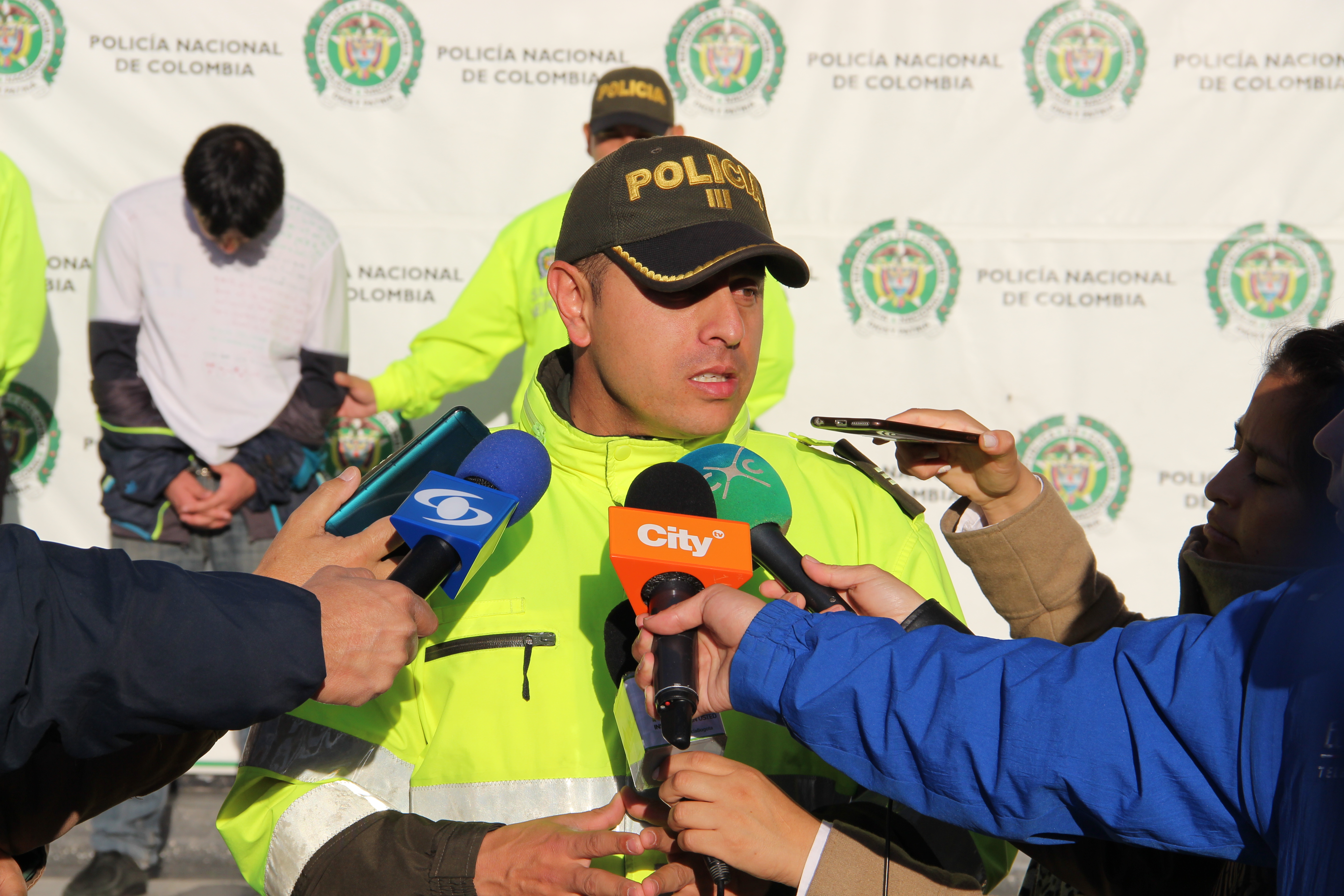 Amenazaba-a-la-niña,-de-atentar-contra-la-vida-de-su-madre,-si-denunciaba-los-vejámenes-a-los-que-la-sometía capturado-profesor-que-habria-abusado-de-sus-alumnas