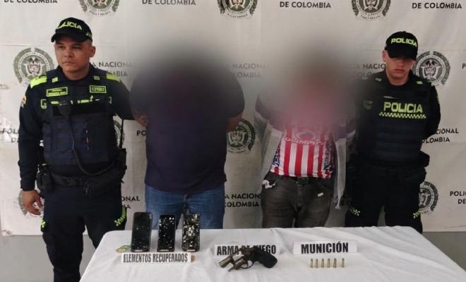 Uno de los capturados presenta detención domiciliaria.