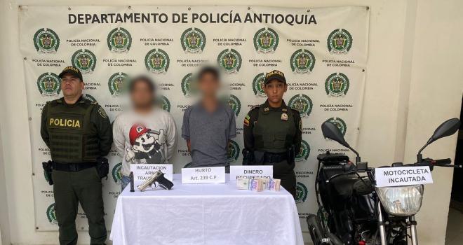 dos capturados luego de cometer un hurto en El Santuario