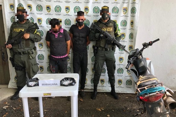 capturados por transportar 3000 gramos de marihuna 