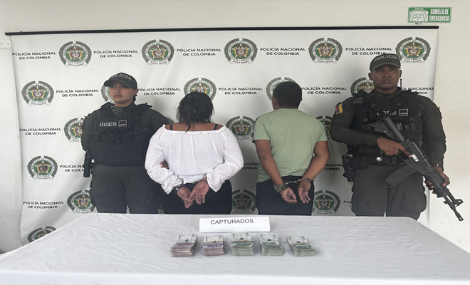 Dos Policías y Dos capturados y elementos incautados