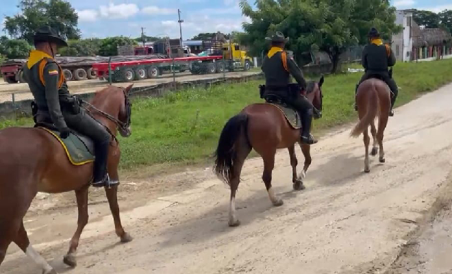 Reafirmando el compromiso de la Policía Nacional con la convivencia y la tranquilidad de las comunidades rurales. Estas acciones tienen como propósito fortalecer la seguridad ciudadana, prevenir el delito y generar confianza entre los habitantes.