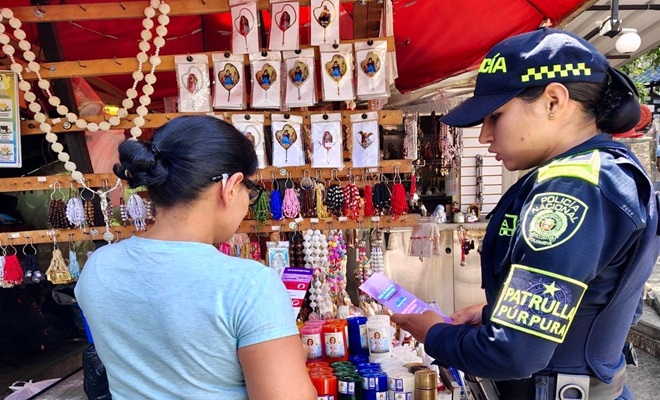 Jornada preventiva contra las violencias basadas en género se desarrolló en zonas turísticas de Medellín
