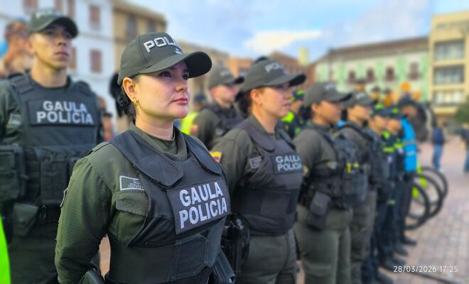 Uniformados del GAULA de la Policía Nacional formando