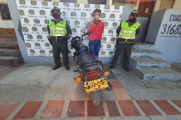 En-la-estación-de-Astrea-Cesar-logramos-la-recuperación-de-una-motocicleta