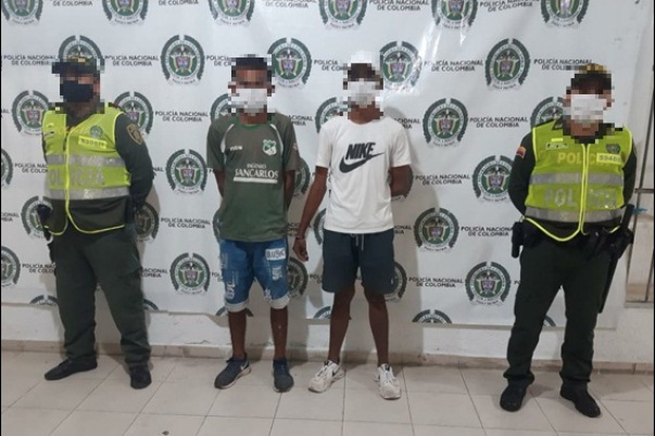 En Valledupar capturamos a dos personas por el delito de hurto En-Valledupar-capturamos-a-dos-personas-por-el-delito-de-hurto